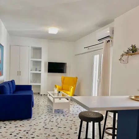 Colorful 1br In Center Near Loutráki