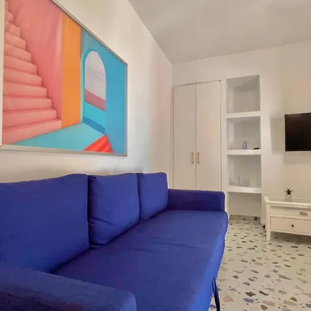 Colorful 1br In Center Near Loutráki